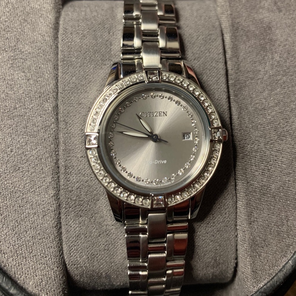 BRAND NEW Women’s Citizen Eco-Drive Watch ⏰